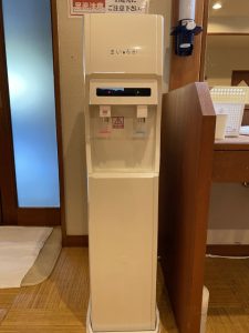 ホワイト/床置タイプ